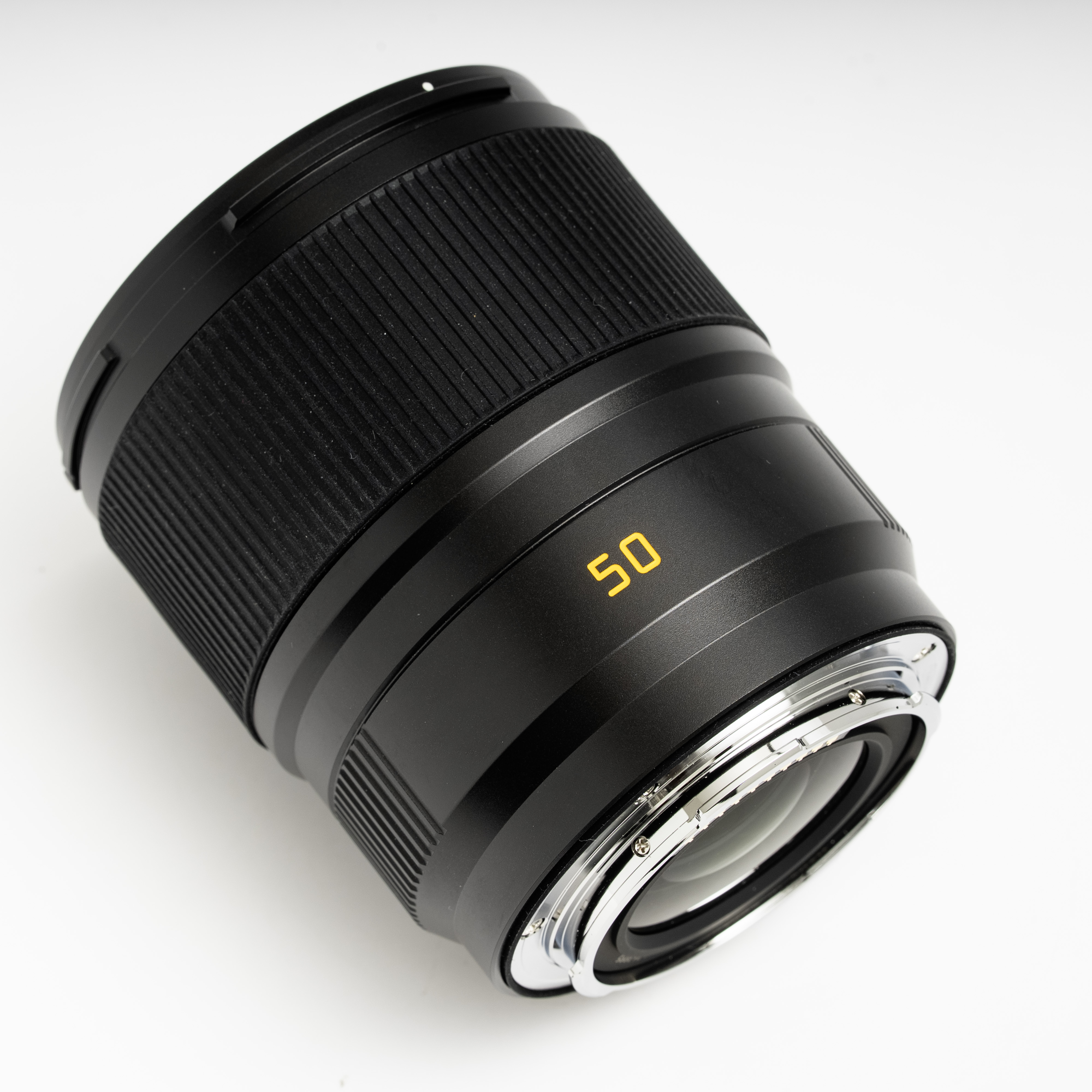 Leica Summicron-SL 50mm f/2 ASPH Lens L-Mount for sale on Aperture.market