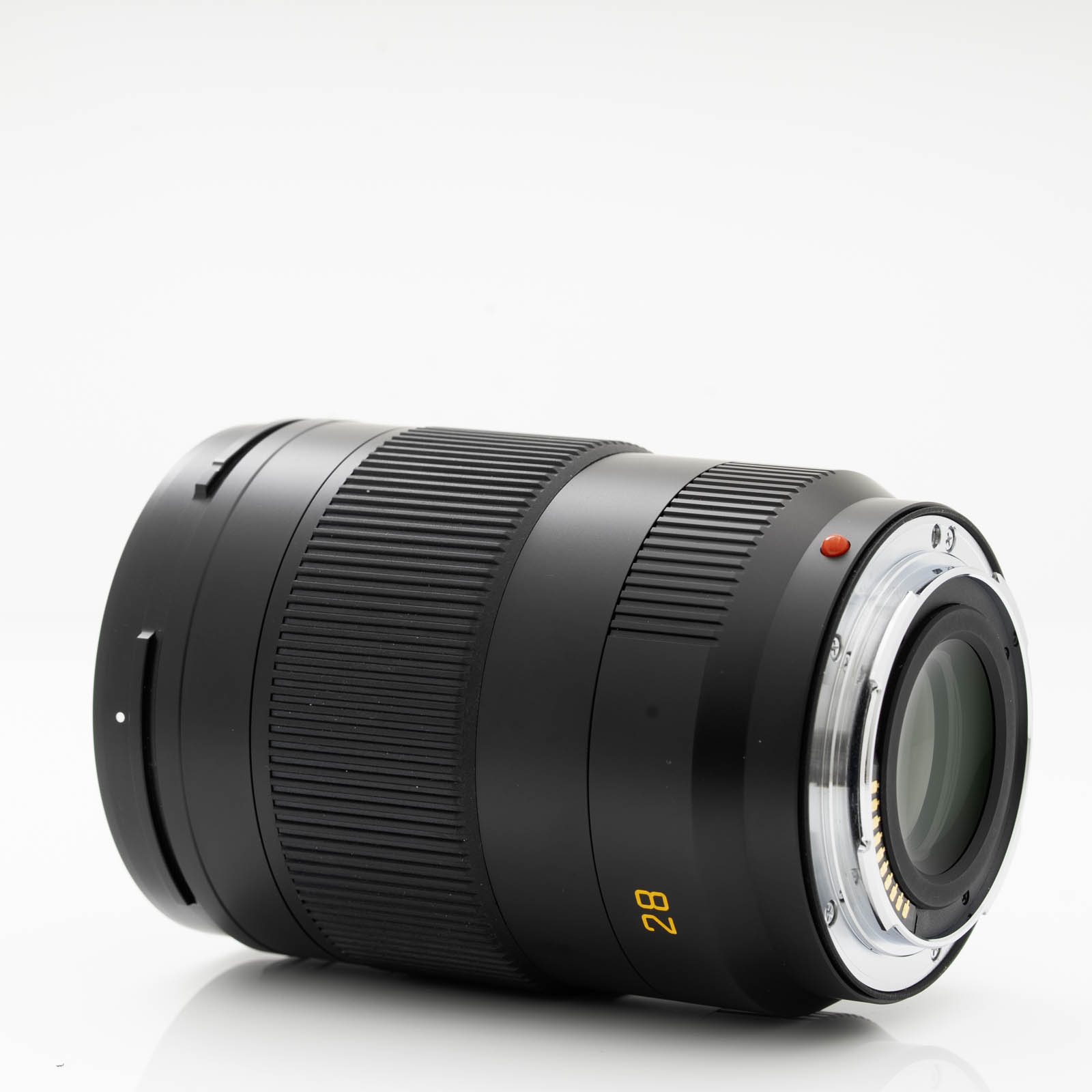 Leica APO-Summicron-SL 28mm f/2 ASPH Lens L-Mount for sale on Aperture.market